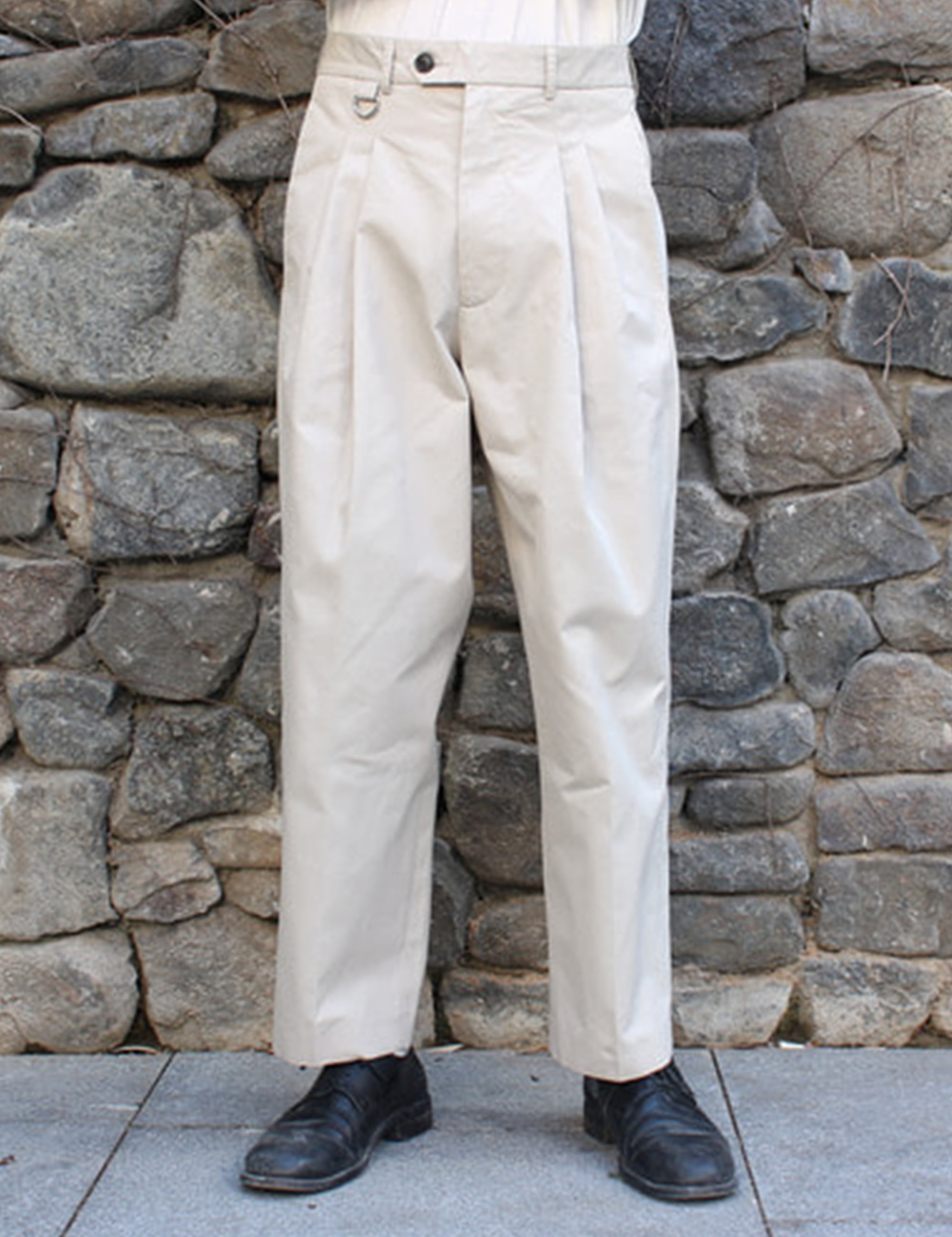 DOUBLE PLEATED WIDE PANTS_OFF WHITE
