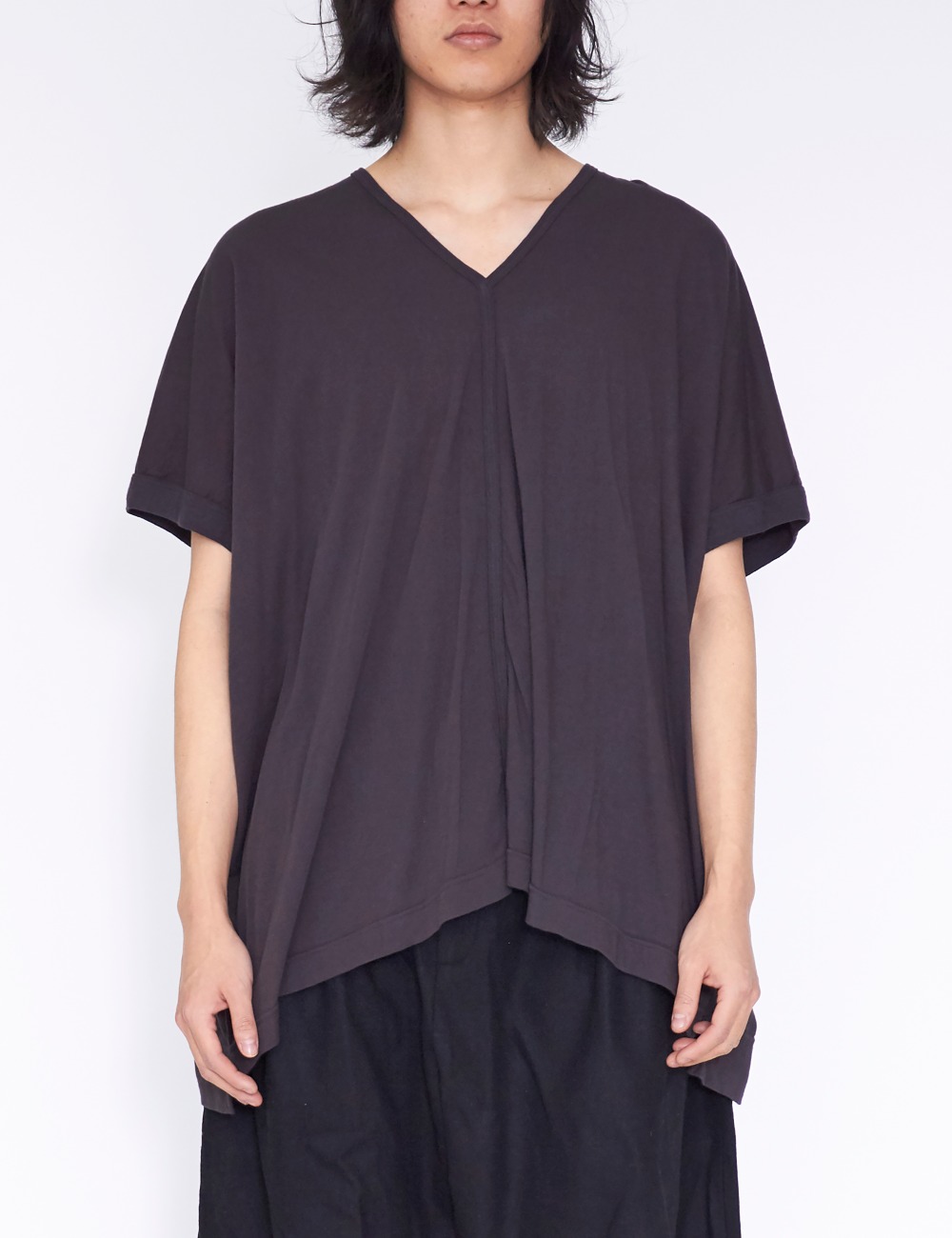 WIDE FIT V NECK TEE_SUMI